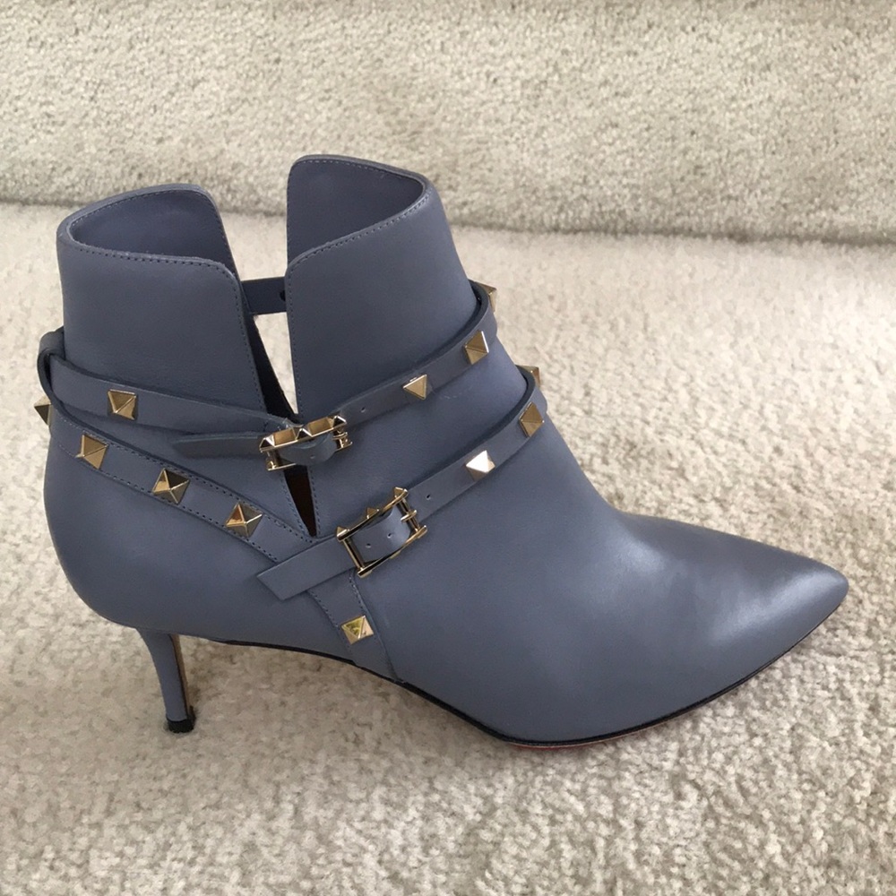 Valentino Rockstud Leather Bootie - Picture 6 of 16